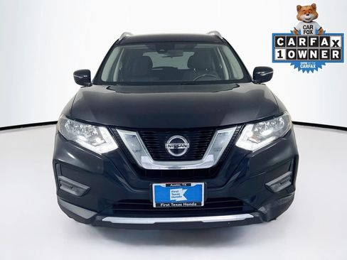 Used 2019 Nissan Rogue S w/ Special Edition Package FWD image 2