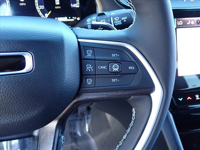 New 2027 Jeep Grand Cherokee Limited w/ Limited Altitude Package AWD/4WD image 17