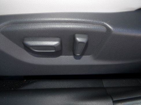 New 2025 Mitsubishi Eclipse Cross SEL image 17