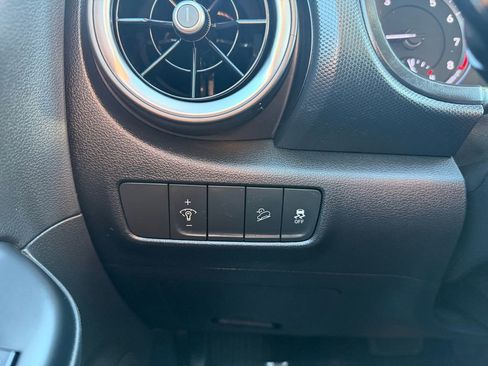 Used 2023 Hyundai Kona SEL image 18