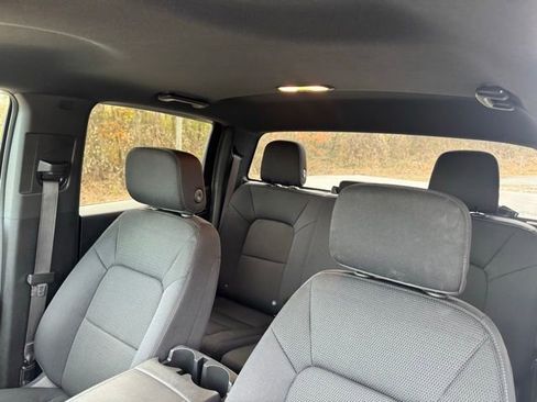 Used 2024 GMC Canyon Elevation image 23