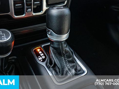 Used 2025 Jeep Wrangler Unlimited Sahara AWD/4WD image 42