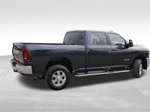 Certified 2026 RAM 2500 Big Horn AWD/4WD image 4