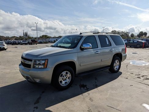 Used 2014 Chevrolet Tahoe LT w/ Luxury Package image 5