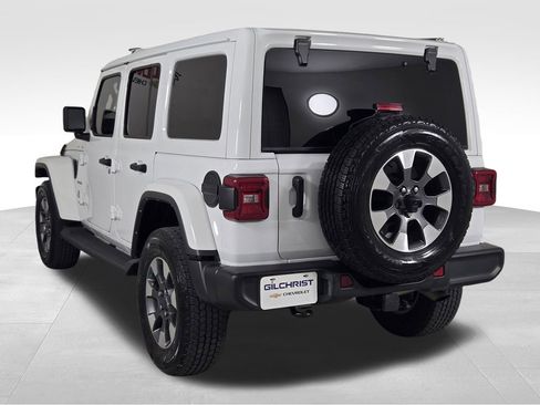 Used 2022 Jeep Wrangler Unlimited Sahara w/ LED Lighting Group AWD/4WD image 5