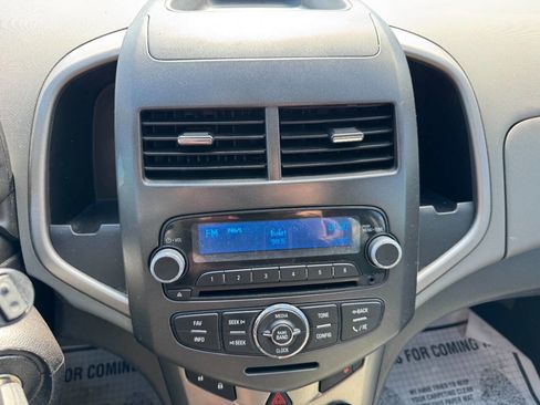 Used 2014 Chevrolet Sonic LT image 23