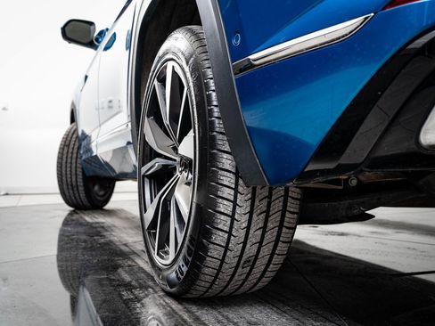 Used 2024 Volkswagen Atlas Cross Sport SEL Premium R-Line image 51