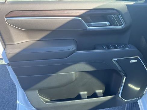 New 2026 GMC Sierra 1500 SLT w/ SLT Premium Plus Package image 14