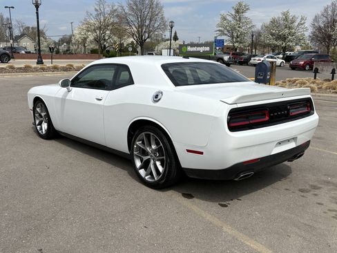 Used 2022 Dodge Challenger GT RWD image 10
