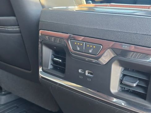 Used 2023 GMC Sierra 1500 Denali Ultimate image 17
