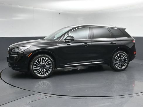 Certified 2022 Lincoln Corsair Reserve w/ Equipment Group 201A AWD/4WD image 4