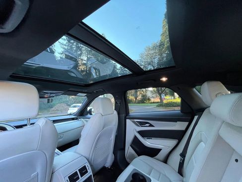 Used 2024 Jaguar F-PACE R-Dynamic S image 12