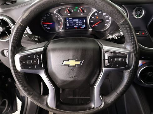 Used 2021 Chevrolet Blazer LT image 3