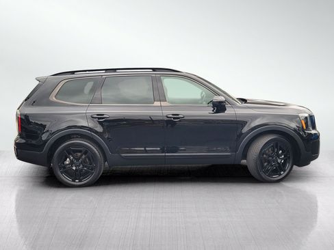 Used 2025 Kia Telluride EX X-Line AWD/4WD image 3