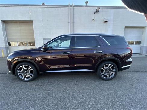 Certified 2024 Hyundai Palisade Limited image 6