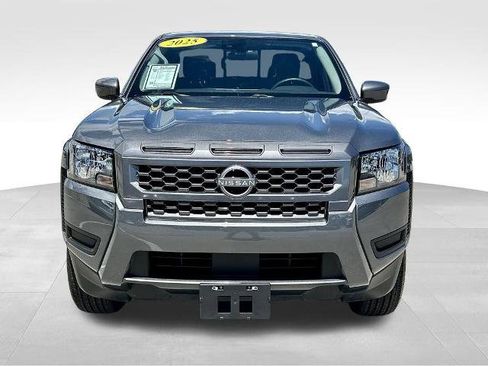 Certified 2025 Nissan Frontier SV RWD image 2