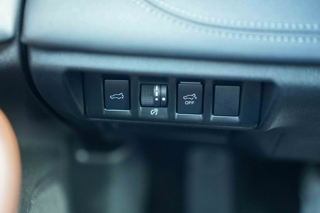 Used 2023 Subaru Outback Touring XT AWD/4WD image 30