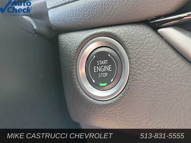 Used 2025 Cadillac XT4 Premium Luxury FWD image 19