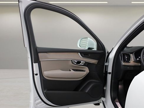 New 2026 Volvo XC90 B5 Core w/ Protection Package Premier image 12