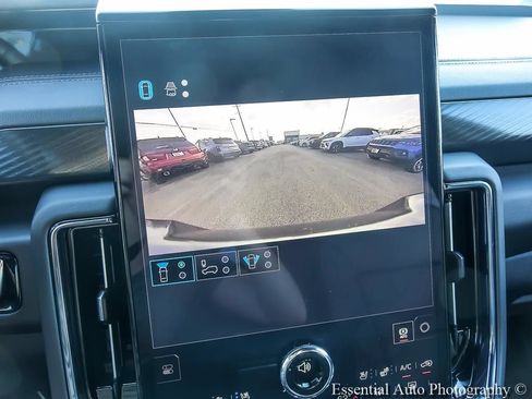 Used 2026 GMC Yukon AT4 w/ AT4 Premium Package AWD/4WD image 22