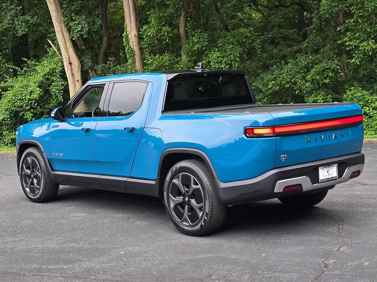 Used 2023 Rivian R1T Adventure Dual AWD/4WD image 5