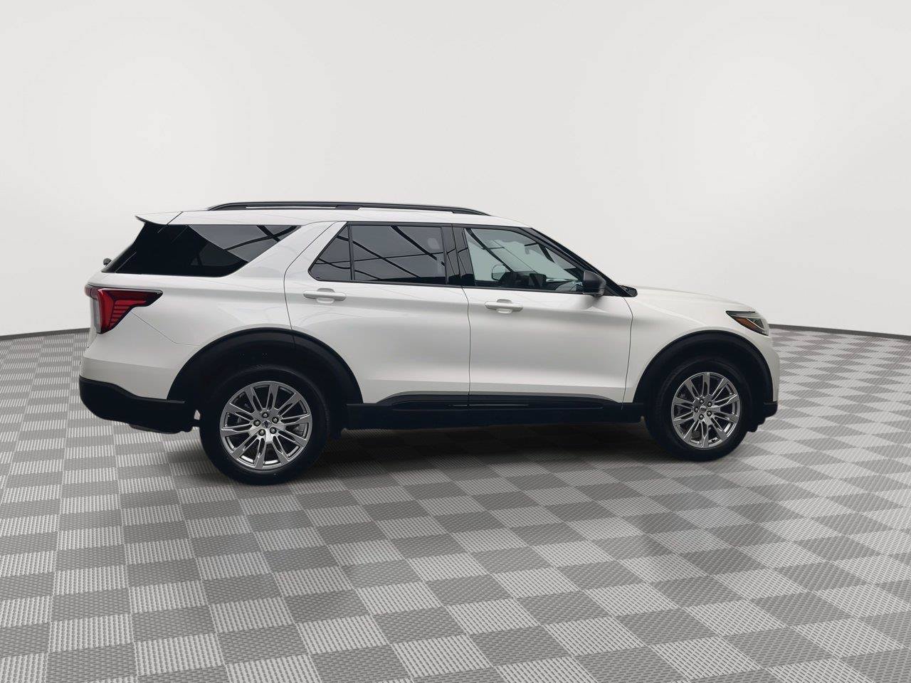Used 2026 Ford Explorer Active w/ Active Comfort Package AWD/4WD image 41