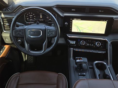 Used 2025 GMC Sierra 1500 Denali Ultimate image 29
