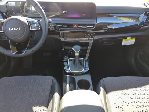 New 2026 Kia Carnival LXS image 14