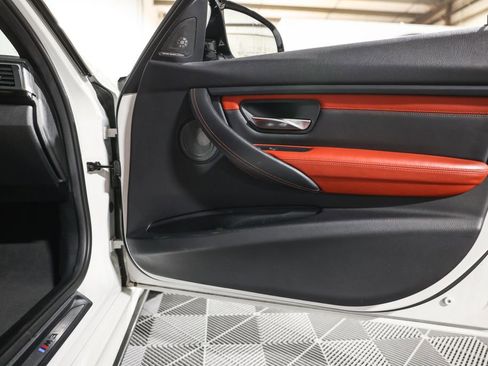 Used 2018 BMW M3 image 26