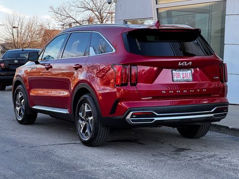 Used 2022 Kia Sorento S image 7