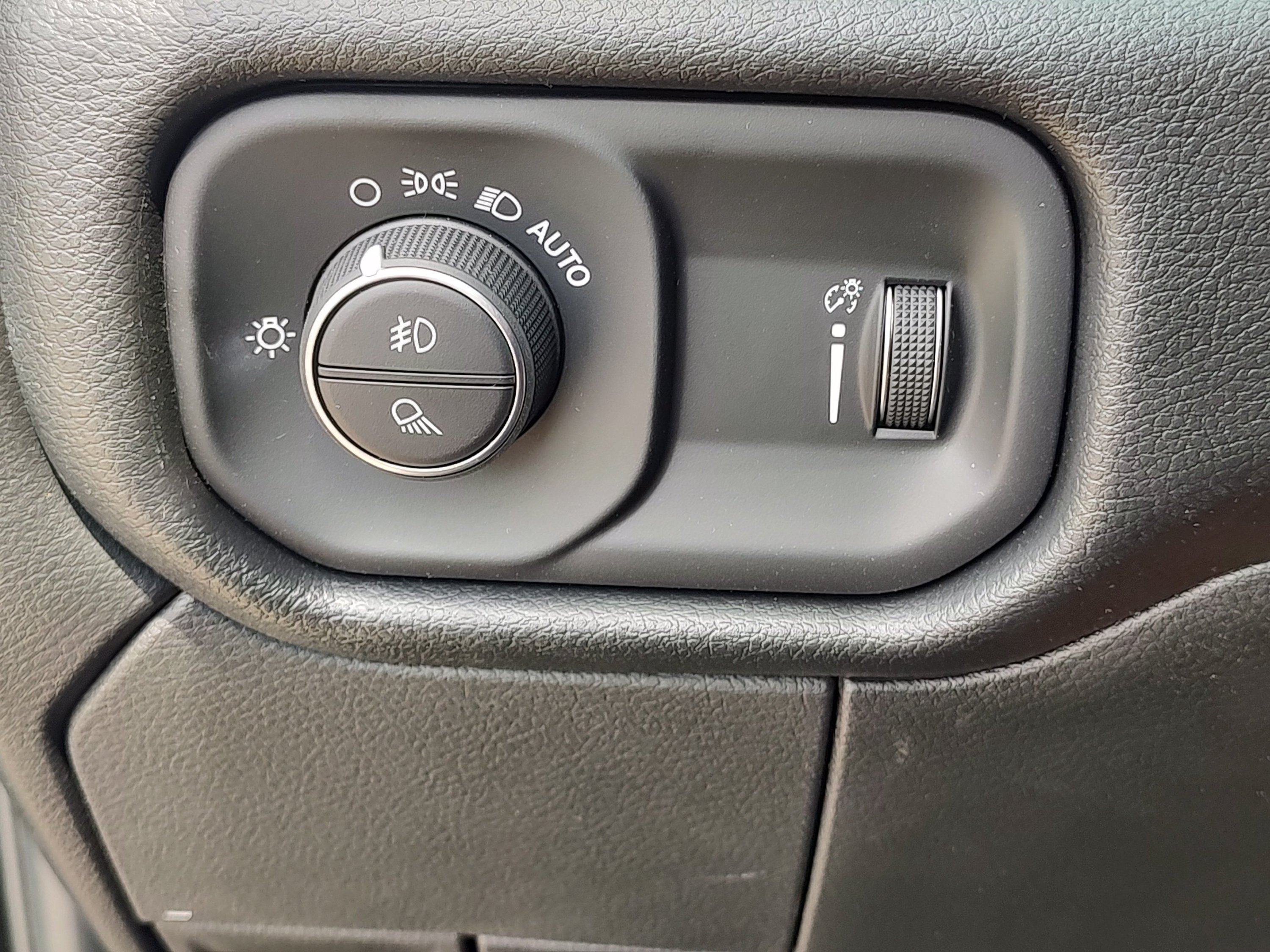 New 2027 RAM 2500 Warlock AWD/4WD image 25