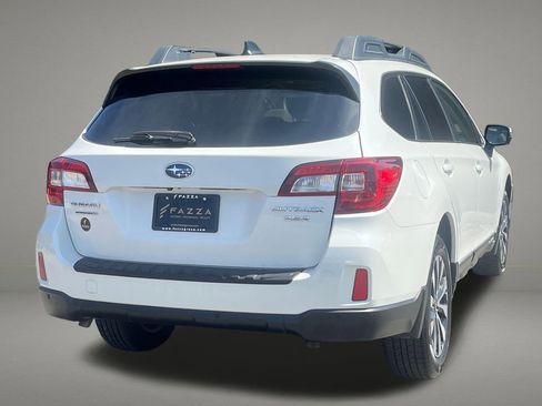 Used 2017 Subaru Outback 3.6R Limited AWD/4WD image 5