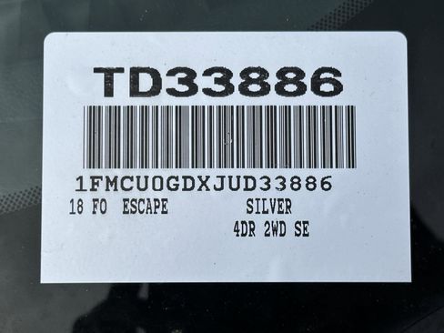 Used 2018 Ford Escape SE w/ SE Sport Appearance Package FWD image 15