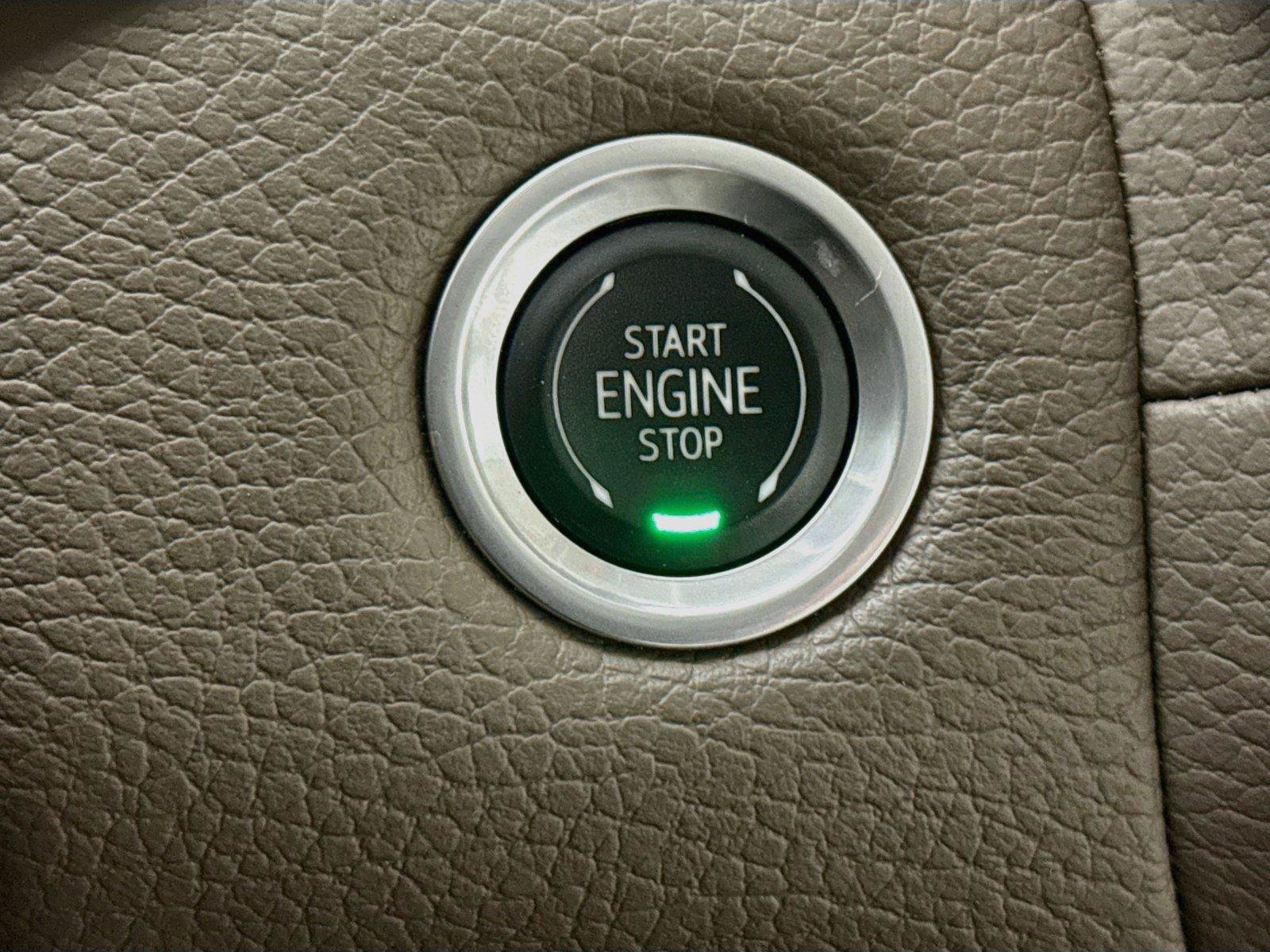 Used 2022 GMC Yukon XL Denali w/ Denali Ultimate Package AWD/4WD image 21