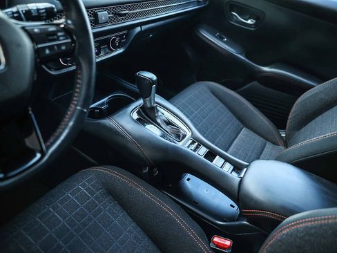 Certified 2023 Honda HR-V Sport image 24