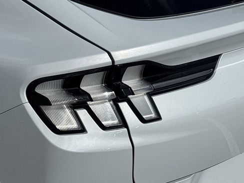 Used 2022 Ford Mustang Mach-E Select w/ Comfort/Technology Package image 7