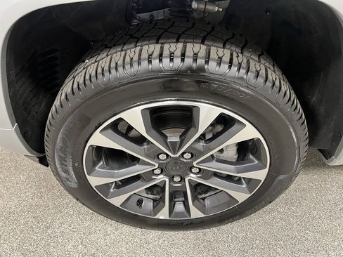 Used 2023 Jeep Grand Cherokee Overland image 19