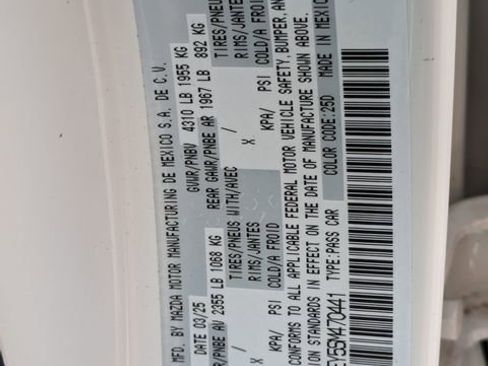 New 2025 MAZDA MAZDA3 2.5 Turbo Sedan w/Premium Plus image 31