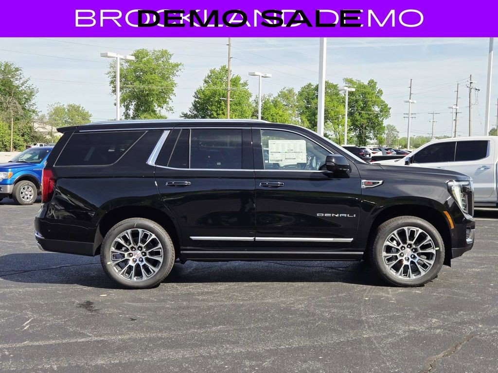 New 2026 GMC Yukon Denali w/ Denali Reserve Package AWD/4WD image 2