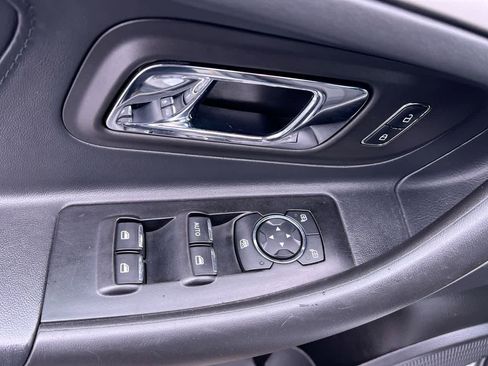 Used 2013 Ford Taurus SEL AWD/4WD image 13