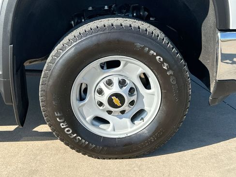 Used 2025 Chevrolet Silverado 2500 W/T w/ WT Convenience Package image 10