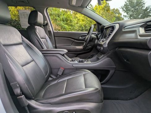 Used 2021 GMC Acadia SLT w/ Elevation Edition image 32