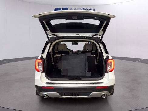 Certified 2021 Ford Explorer Limited w/ Equipment Group 301A image 4