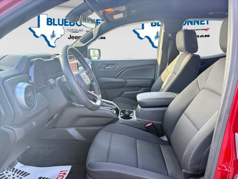Used 2023 Chevrolet Colorado LT w/ LT Convenience Package RWD image 11