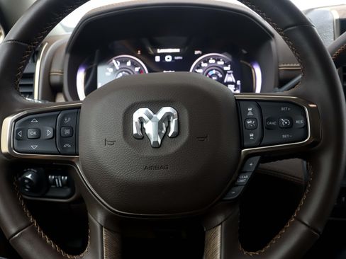 Used 2026 RAM 2500 Limited AWD/4WD image 21