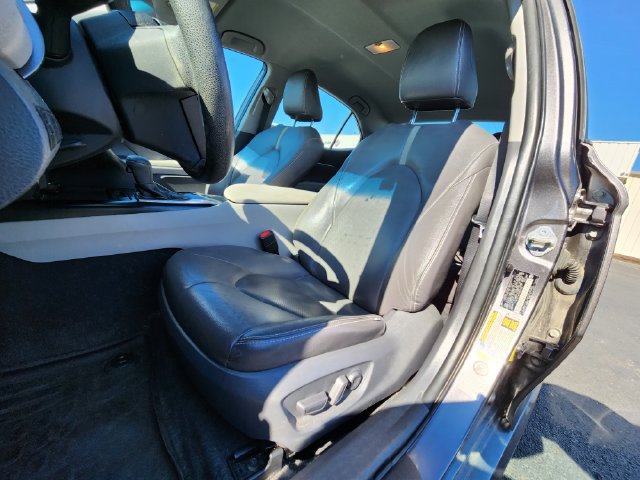 Used 2018 Toyota Camry LE w/ Convenience Package FWD image 23