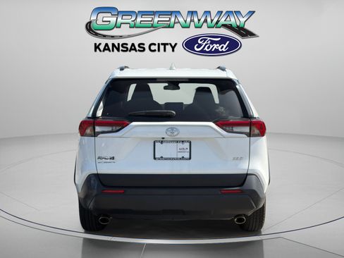 Used 2024 Toyota RAV4 XLE FWD image 6