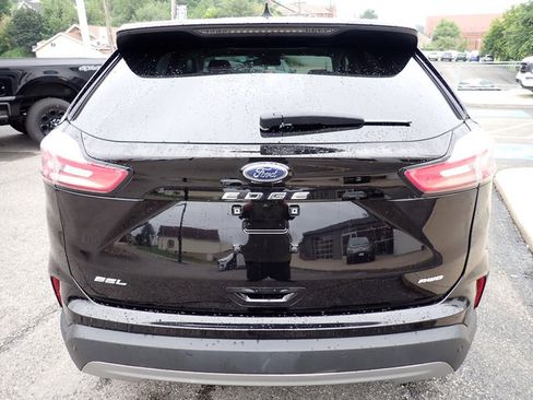 Used 2024 Ford Edge SEL w/ Convenience Package AWD/4WD image 5