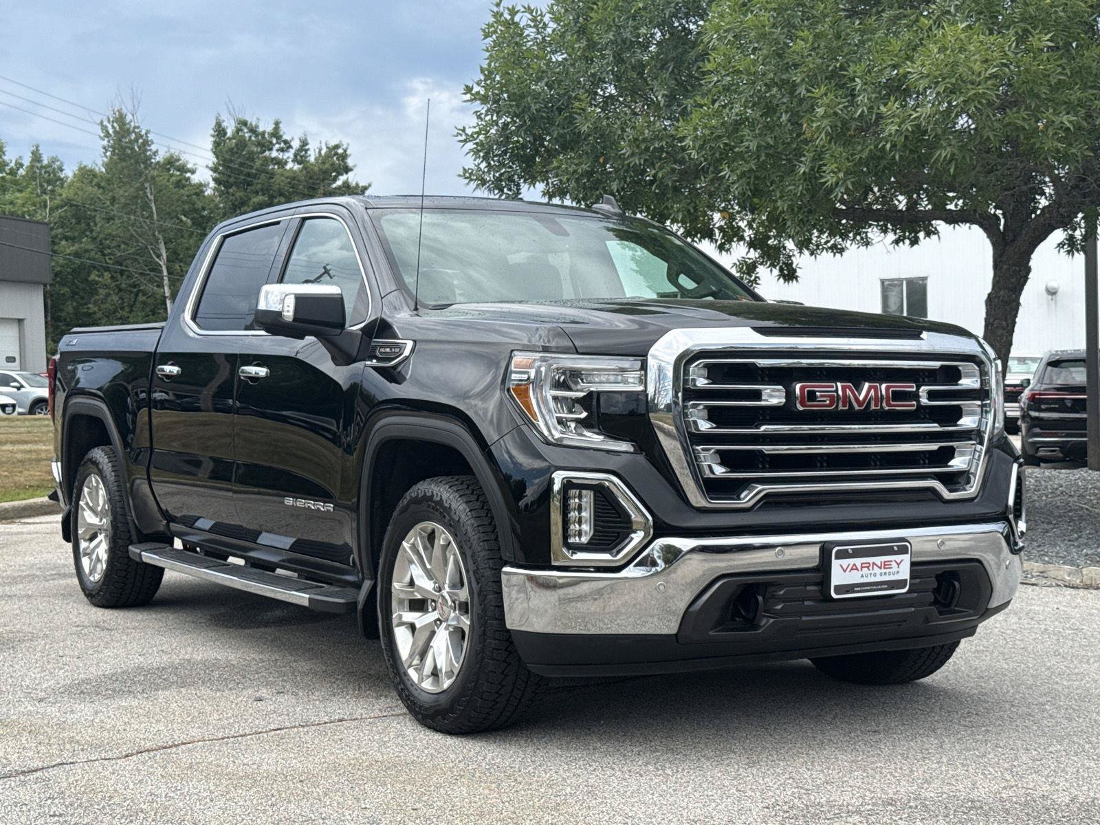 Used 2020 GMC Sierra 1500 SLT w/ SLT Premium Package AWD/4WD image 3