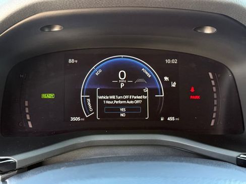 Used 2026 Toyota Camry SE w/ Convenience Package FWD image 16